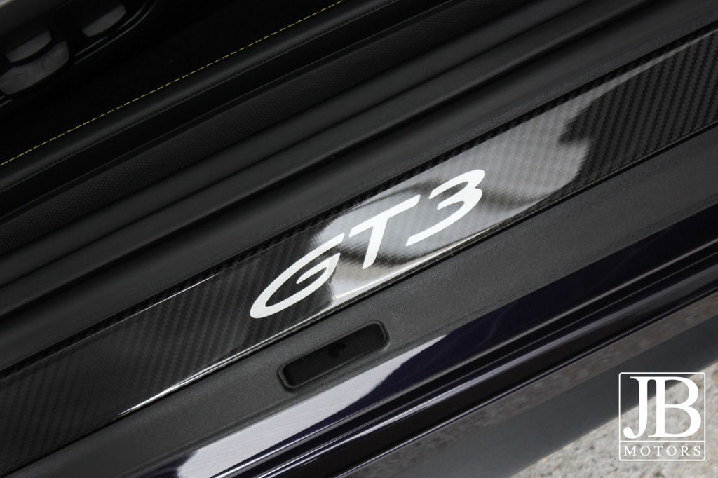 Porsche 992 GT3 Touring