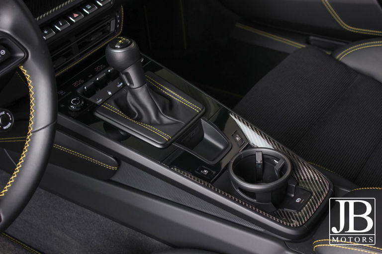 Porsche 992 GT3 Touring