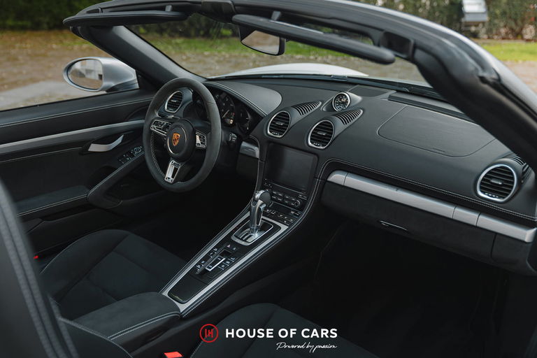 Porsche 718 Spyder