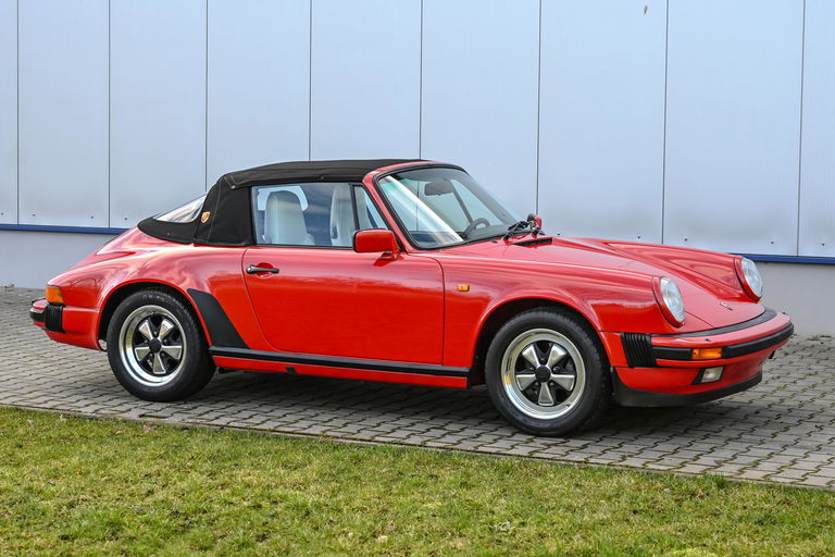Porsche 911 Carrera 3.2