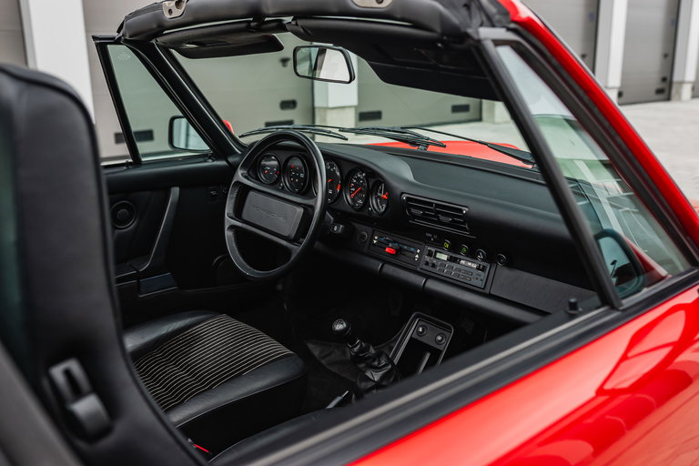 Porsche 911 Carrera 3.2