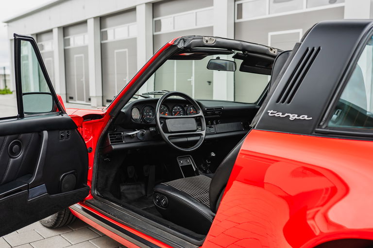 Porsche 911 Carrera 3.2