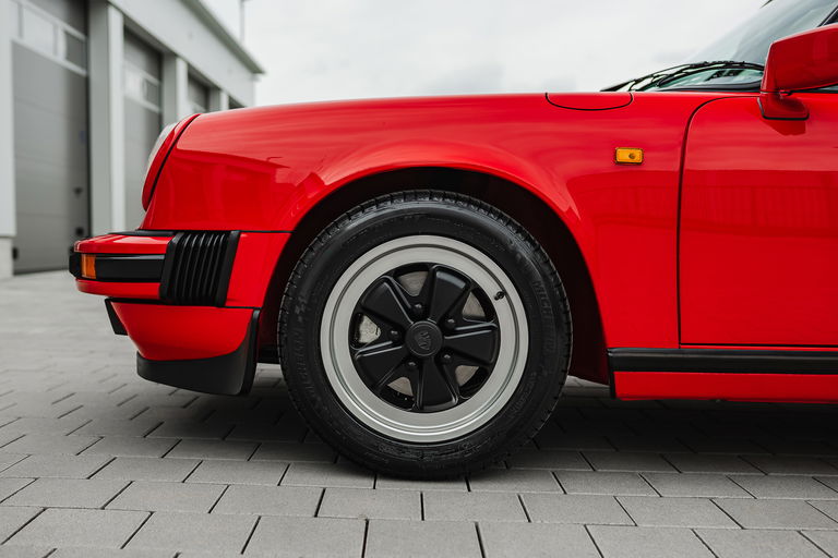 Porsche 911 Carrera 3.2