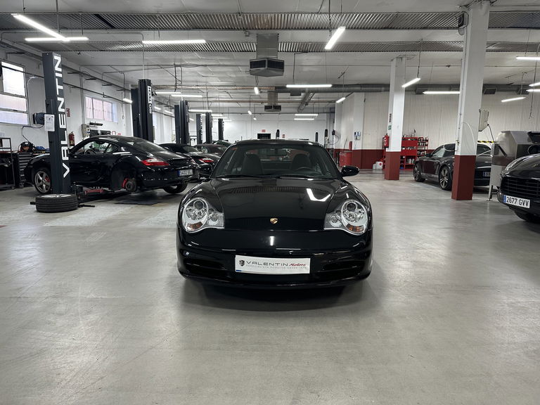 Porsche 996 Carrera 4