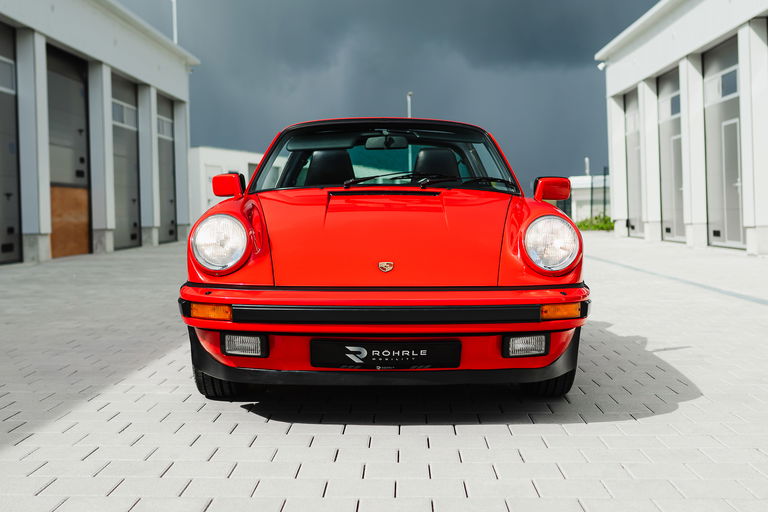 Porsche 911 Carrera 3.2