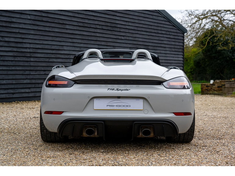Porsche 718 Spyder