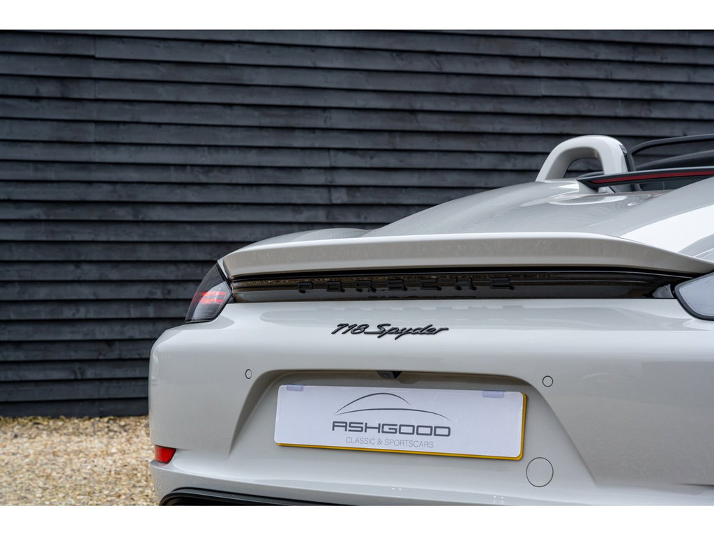 Porsche 718 Spyder