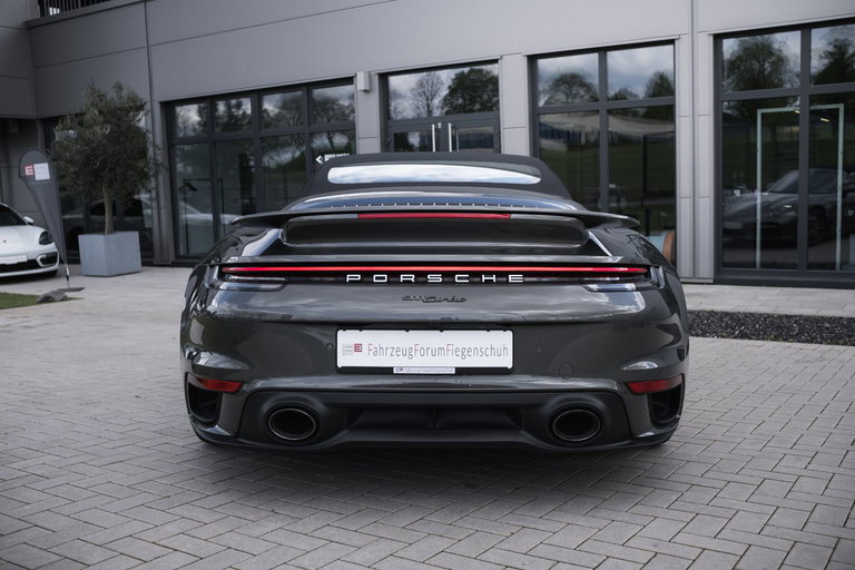 Porsche 992 Turbo