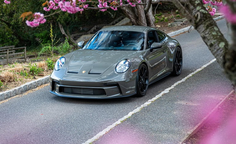 Porsche 992 GT3 Touring