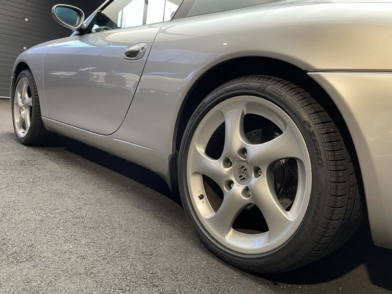 Porsche 996 Carrera