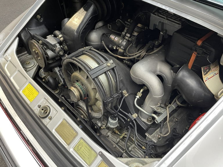 Porsche 911 Carrera 3.2