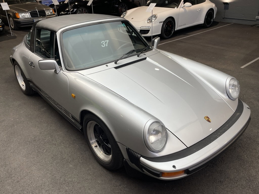 Porsche 911 Carrera 3.2