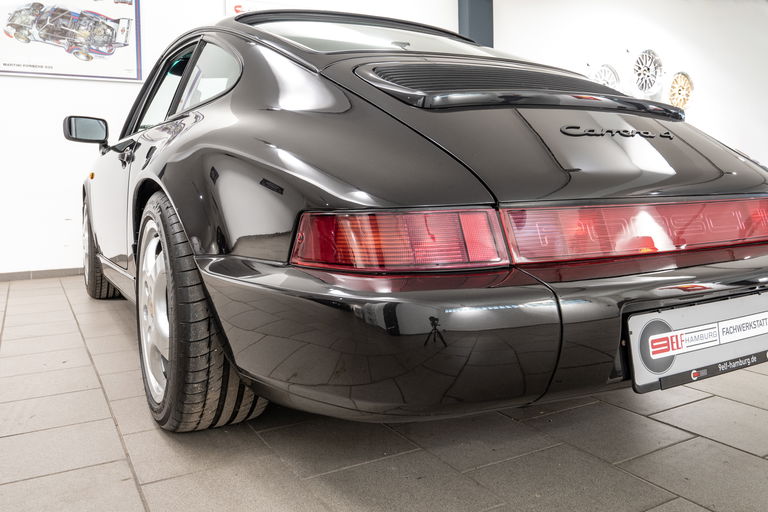 Porsche 964 Carrera 4