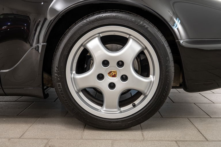 Porsche 964 Carrera 4