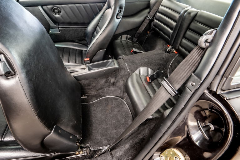 Porsche 964 Carrera 4