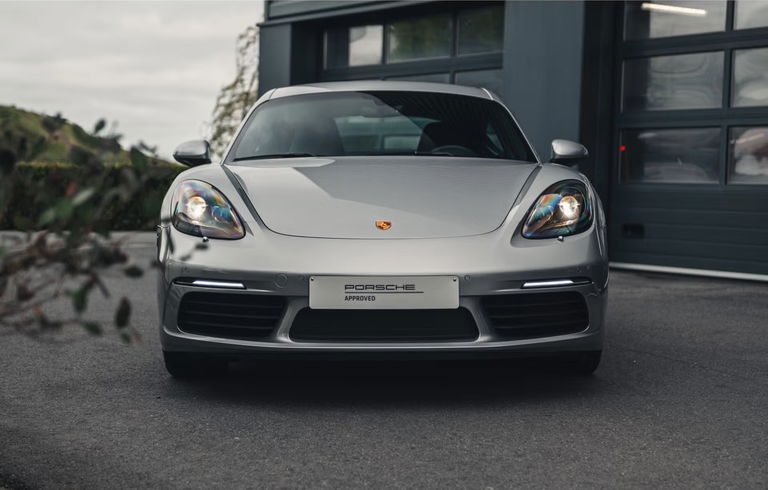 Porsche 718 Cayman