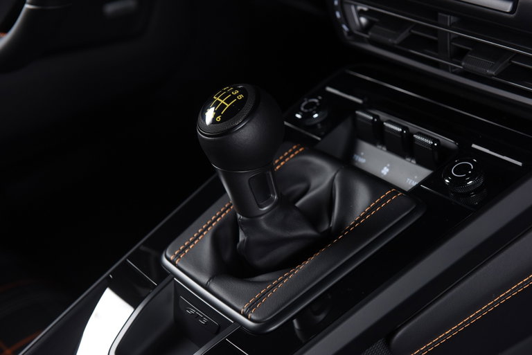 Porsche 992 GT3 Touring