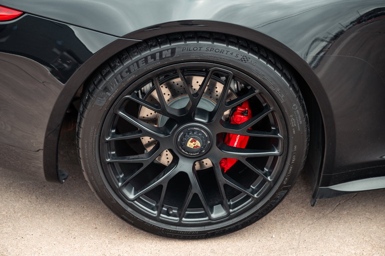 Porsche 991 Carrera GTS