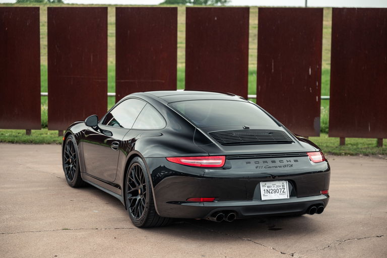 Porsche 991 Carrera GTS