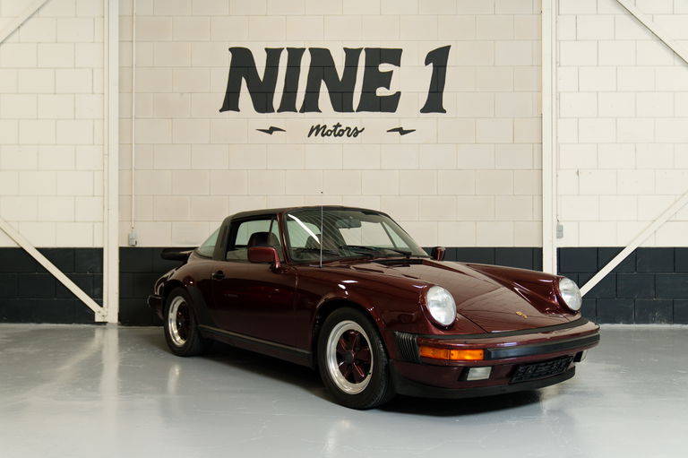 Porsche 911 Carrera 3.2 (US)