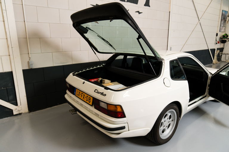 Porsche 944 Turbo Coupé