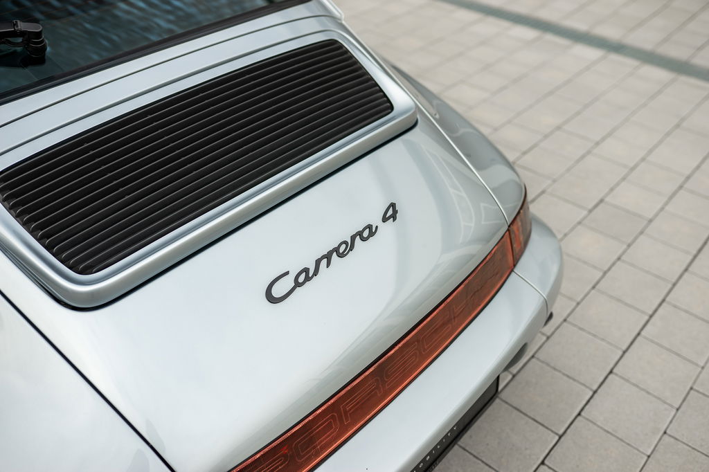 Porsche 964 Carrera 4