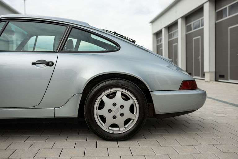 Porsche 964 Carrera 4