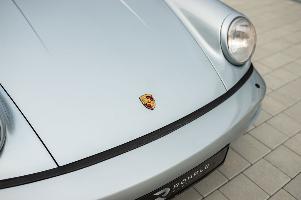 Porsche 964 Carrera 4
