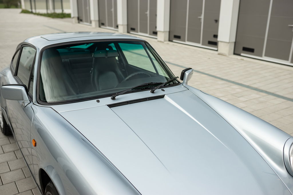 Porsche 964 Carrera 4