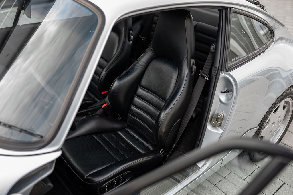 Porsche 964 Carrera 4