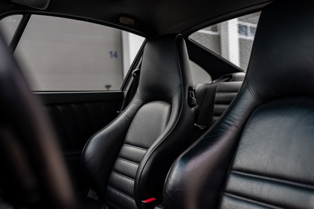 Porsche 964 Carrera 4