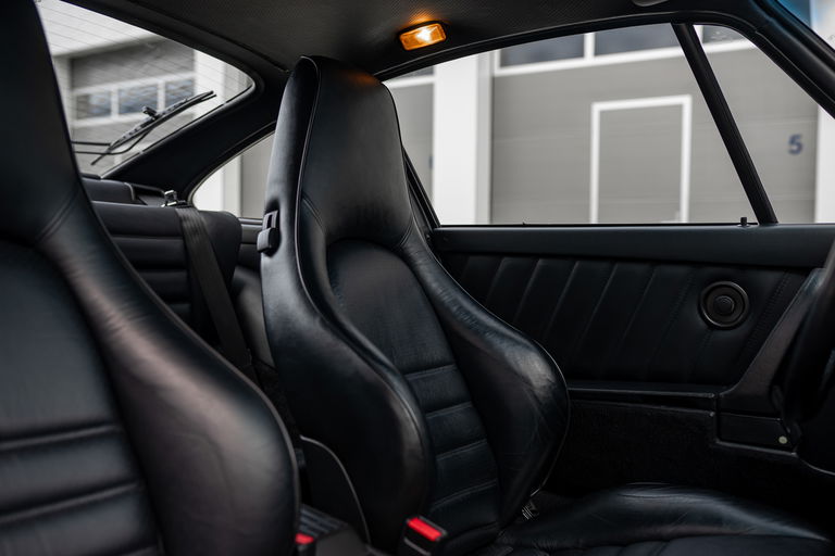 Porsche 964 Carrera 4