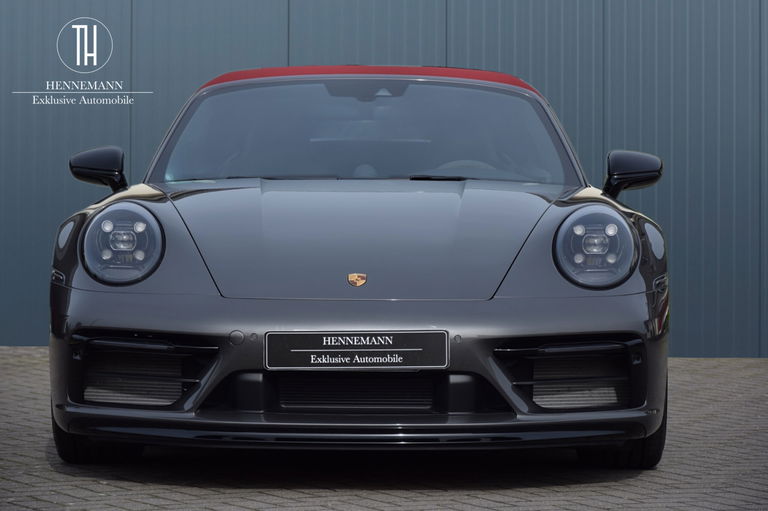 Porsche 992 Carrera GTS