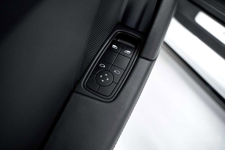 Porsche 992 Carrera