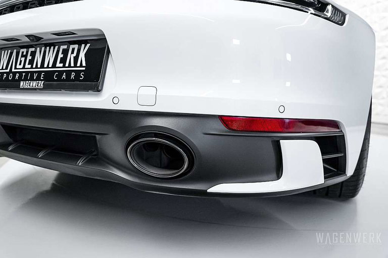 Porsche 992 Carrera