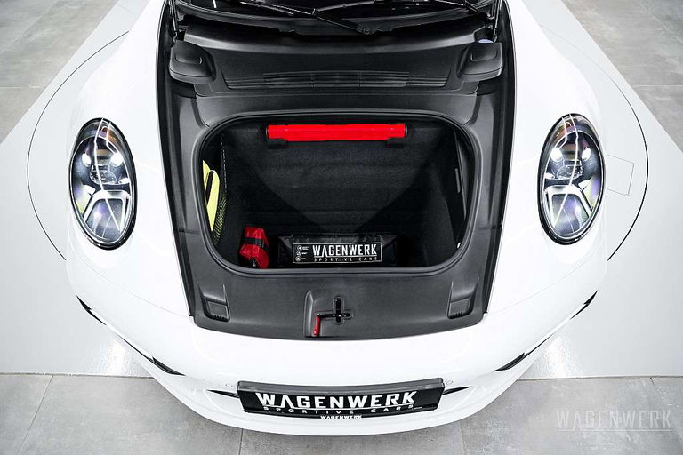 Porsche 992 Carrera