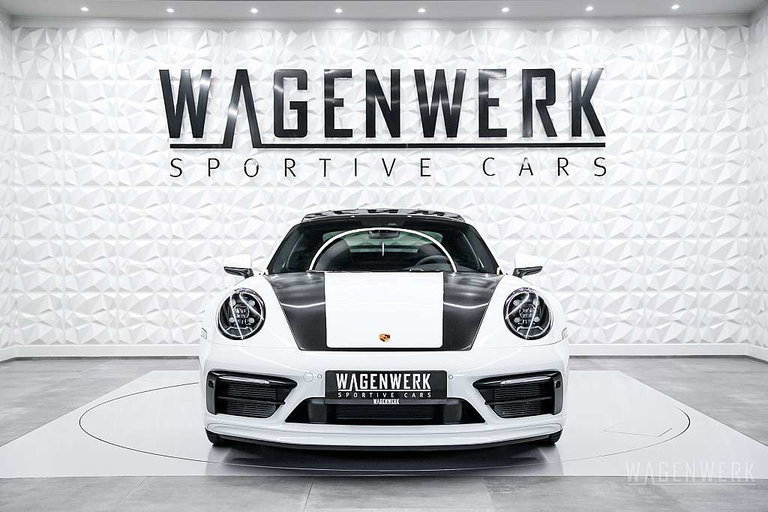 Porsche 992 Carrera