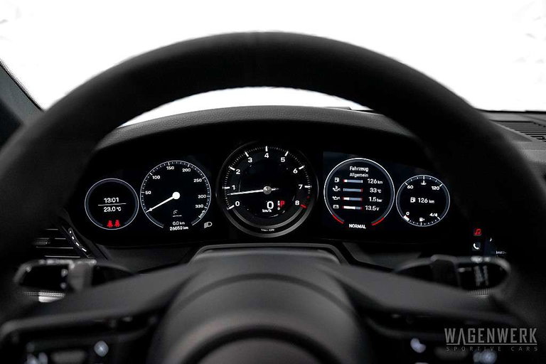 Porsche 992 Carrera