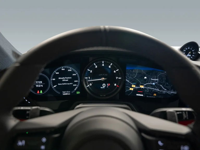 Porsche 992 Carrera GTS