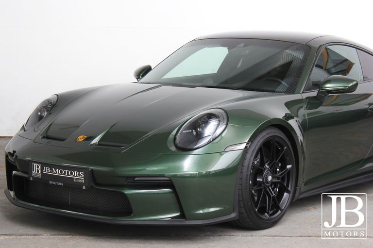 Porsche 992 GT3 Touring
