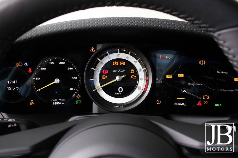 Porsche 992 GT3 Touring