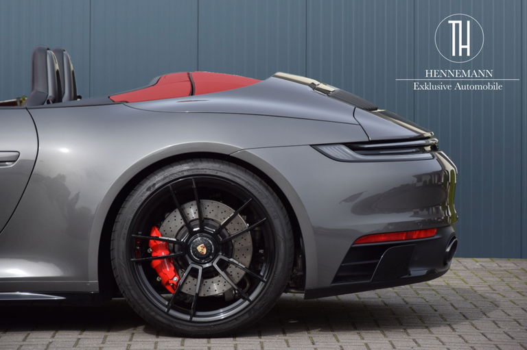 Porsche 992 Carrera GTS