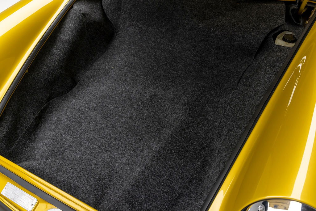 Porsche 911 S (F-Modell)