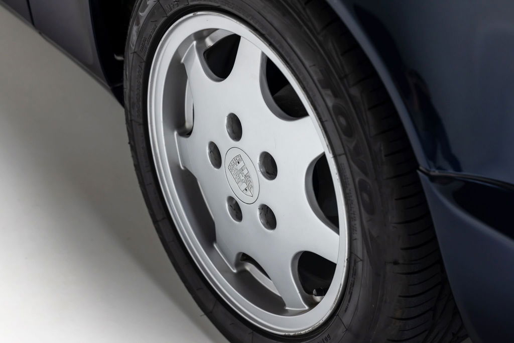 Porsche 964 Carrera 4