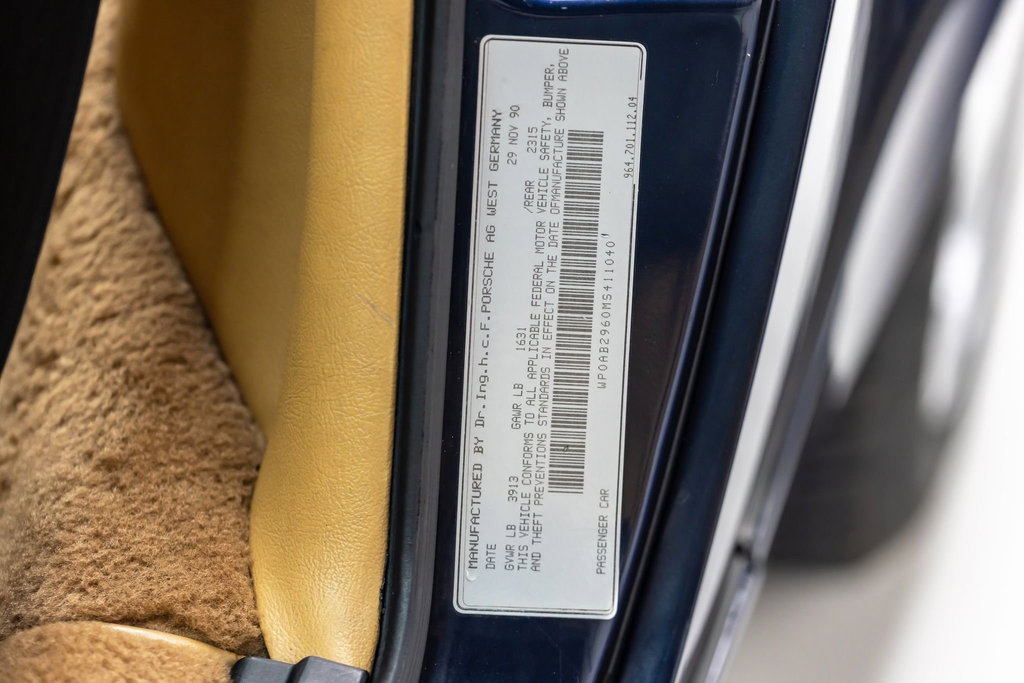 Porsche 964 Carrera 4