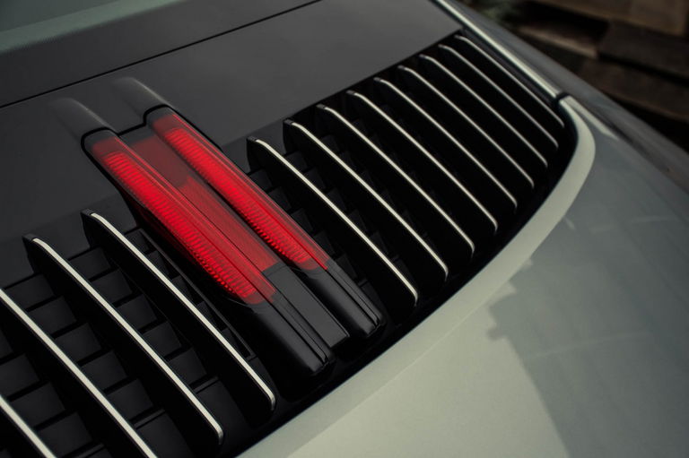 Porsche 992 Carrera 4