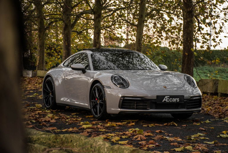 Porsche 992 Carrera 4S