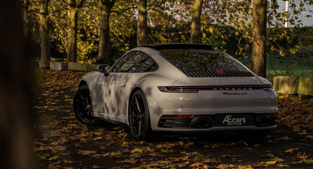 Porsche 992 Carrera 4S