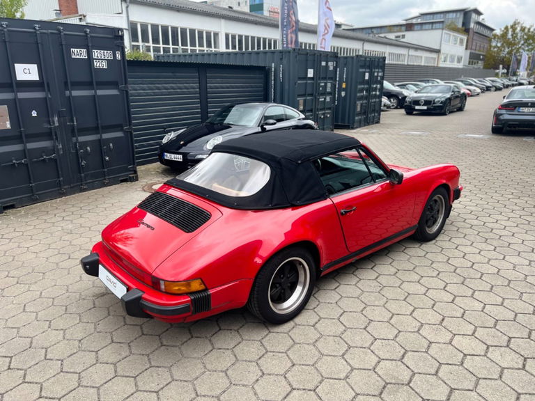 Porsche 911 Carrera 3.2 (US)