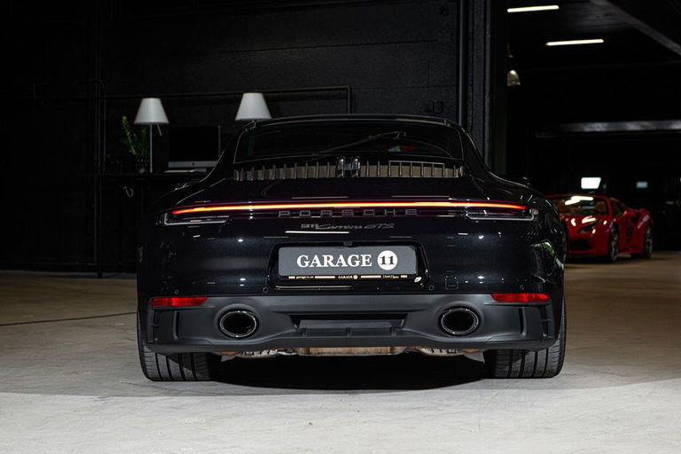 Porsche 992 Carrera GTS